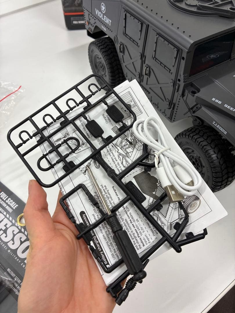 戦車 大型 ラジコン オフロード ミリタリー RCかー 人気 34cm 4WD