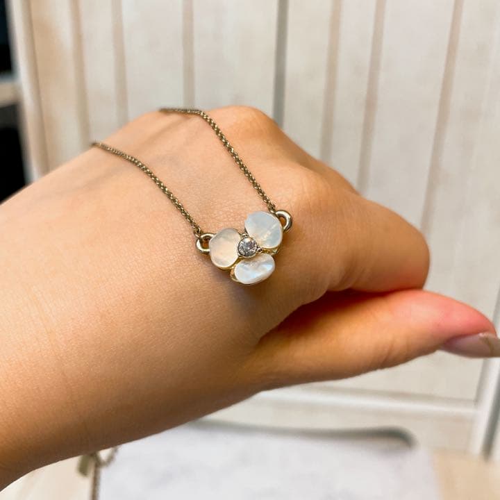 katespade ピアス&ネックレスセット　フラワーモチーフ