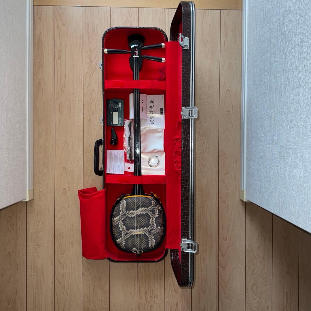 三線 弦楽器 和楽器 楽器 蛇柄 人工皮 ハードケース付き