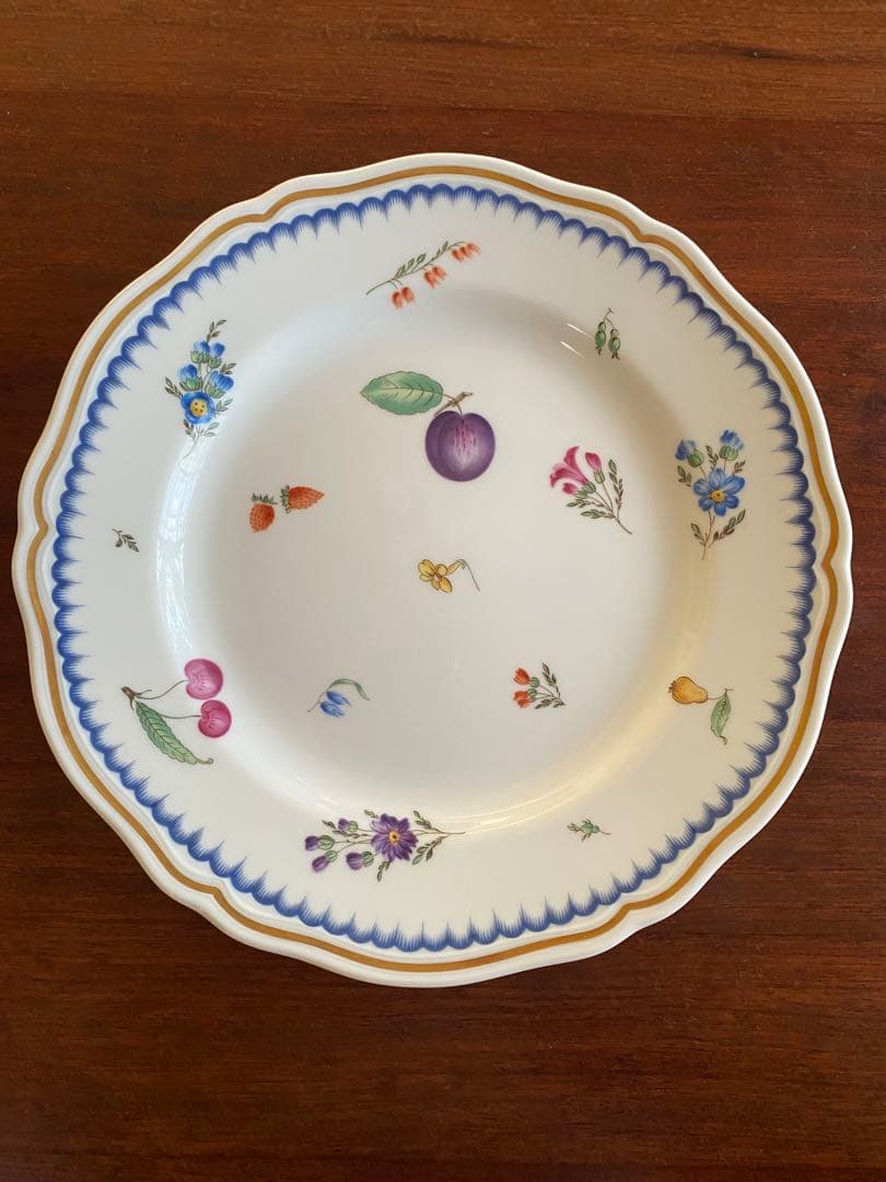 フルーツと花のデザイン皿 24.5cm 2枚セット