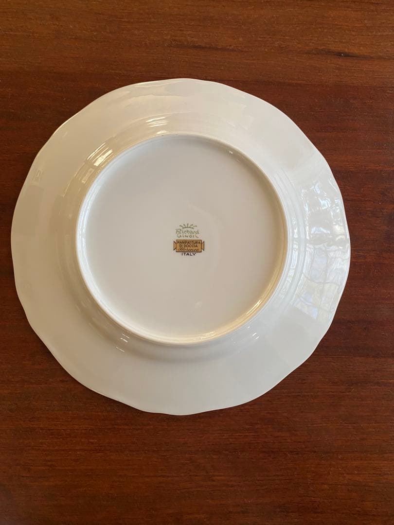 フルーツと花のデザイン皿 24.5cm 2枚セット