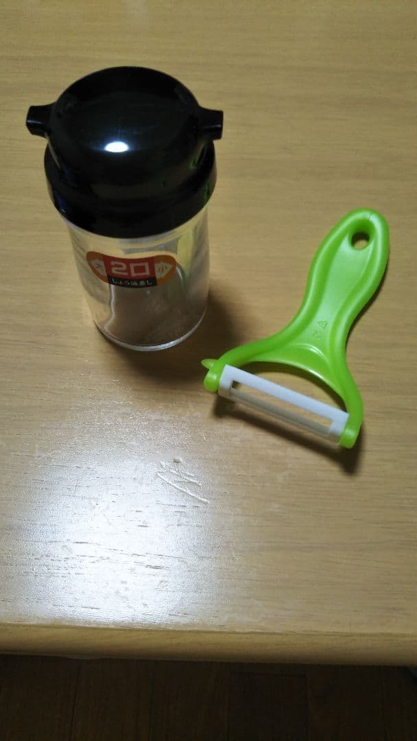 醤油差しと、ピューラのセット