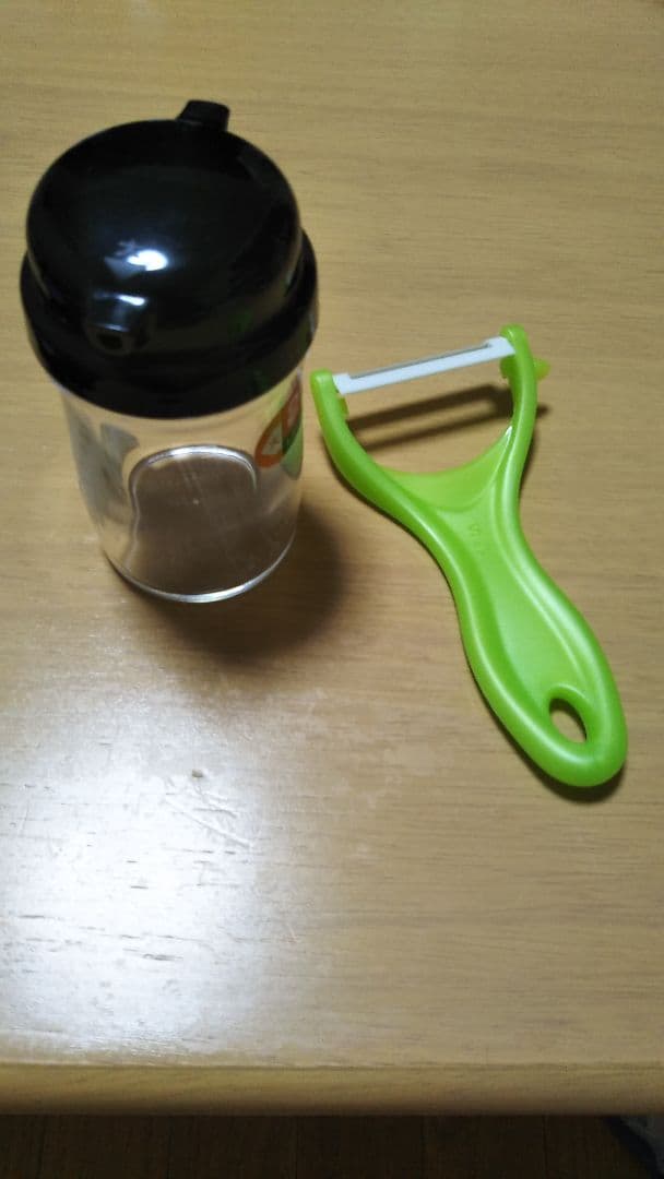 醤油差しと、ピューラのセット