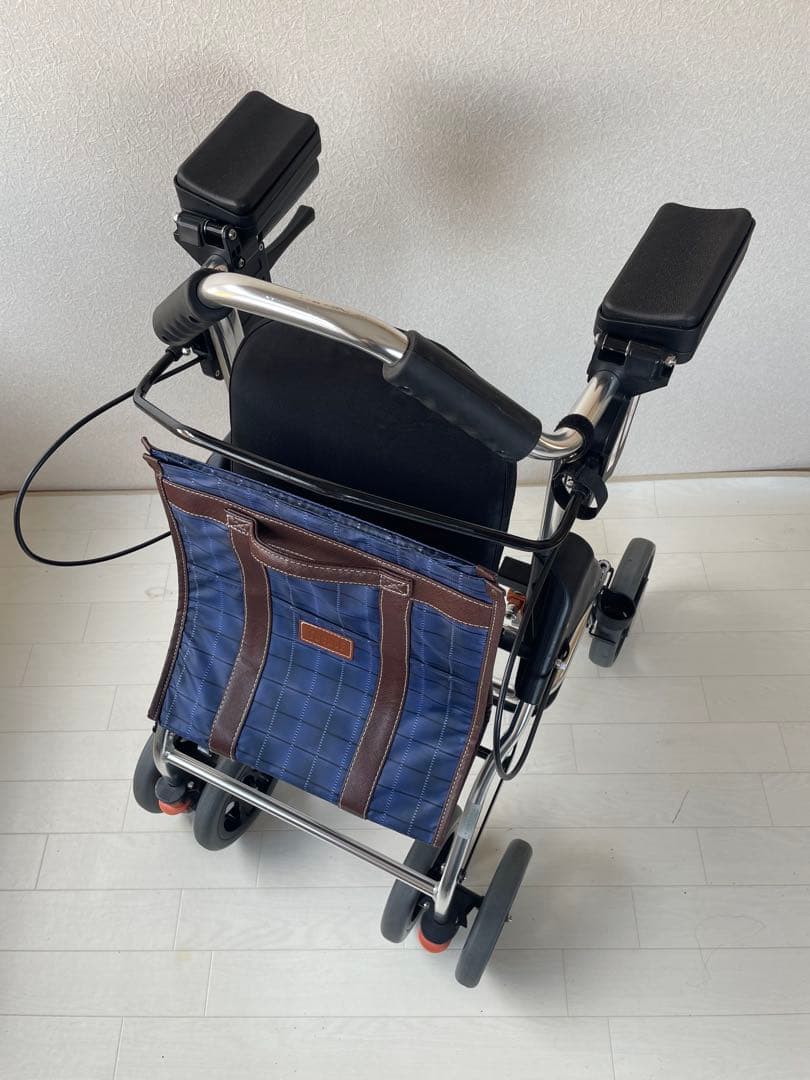 歩行車 : テイコブリトルRF 抑速機能付き