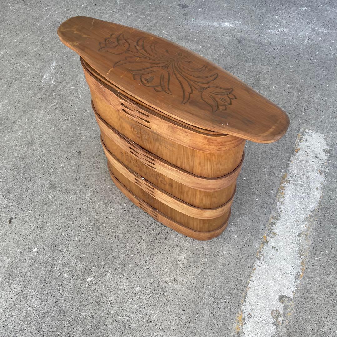 竹製花飾り 楕円形 彫刻入り スイス製 リュック式