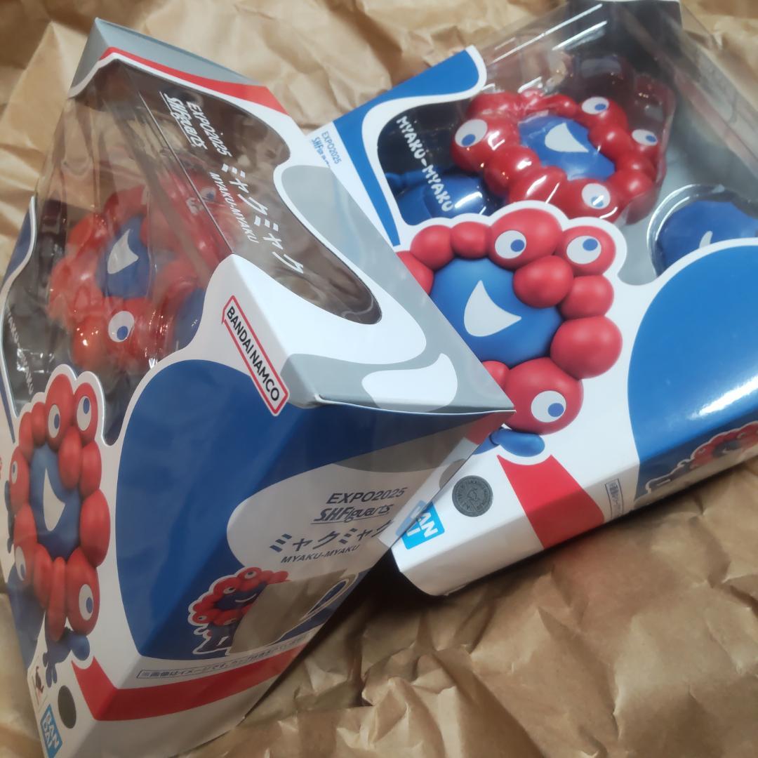 ミャクミャクフィギュアーツ　関西万博S.H.Figuarts　２個セットです✿
