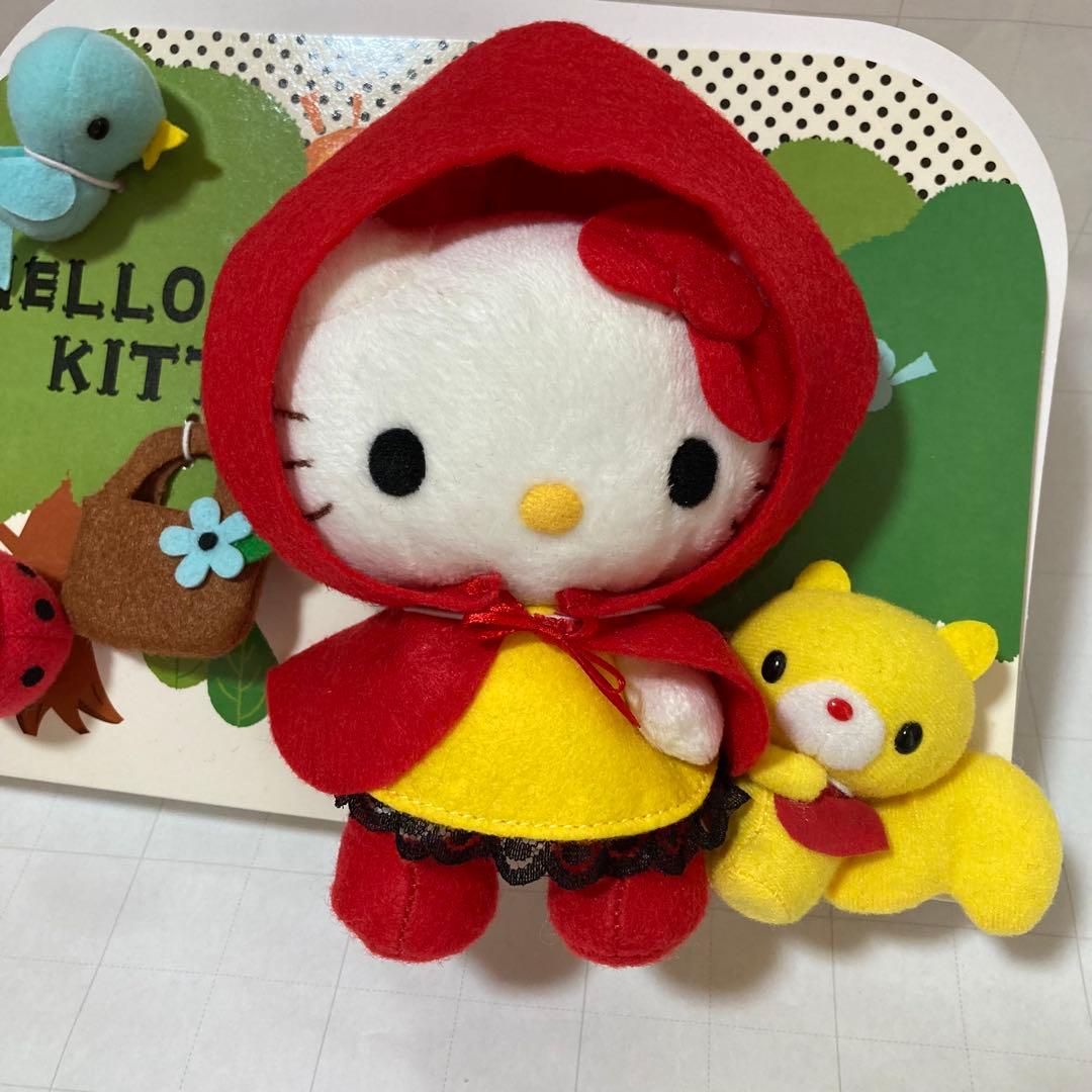 ハローキティ 赤ずきん ぬいぐるみ マスコット ケース付き