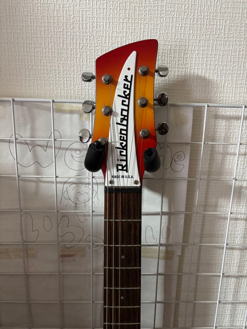 クリスマスカンパニー アンプ内蔵リッケンバッカータイプギター