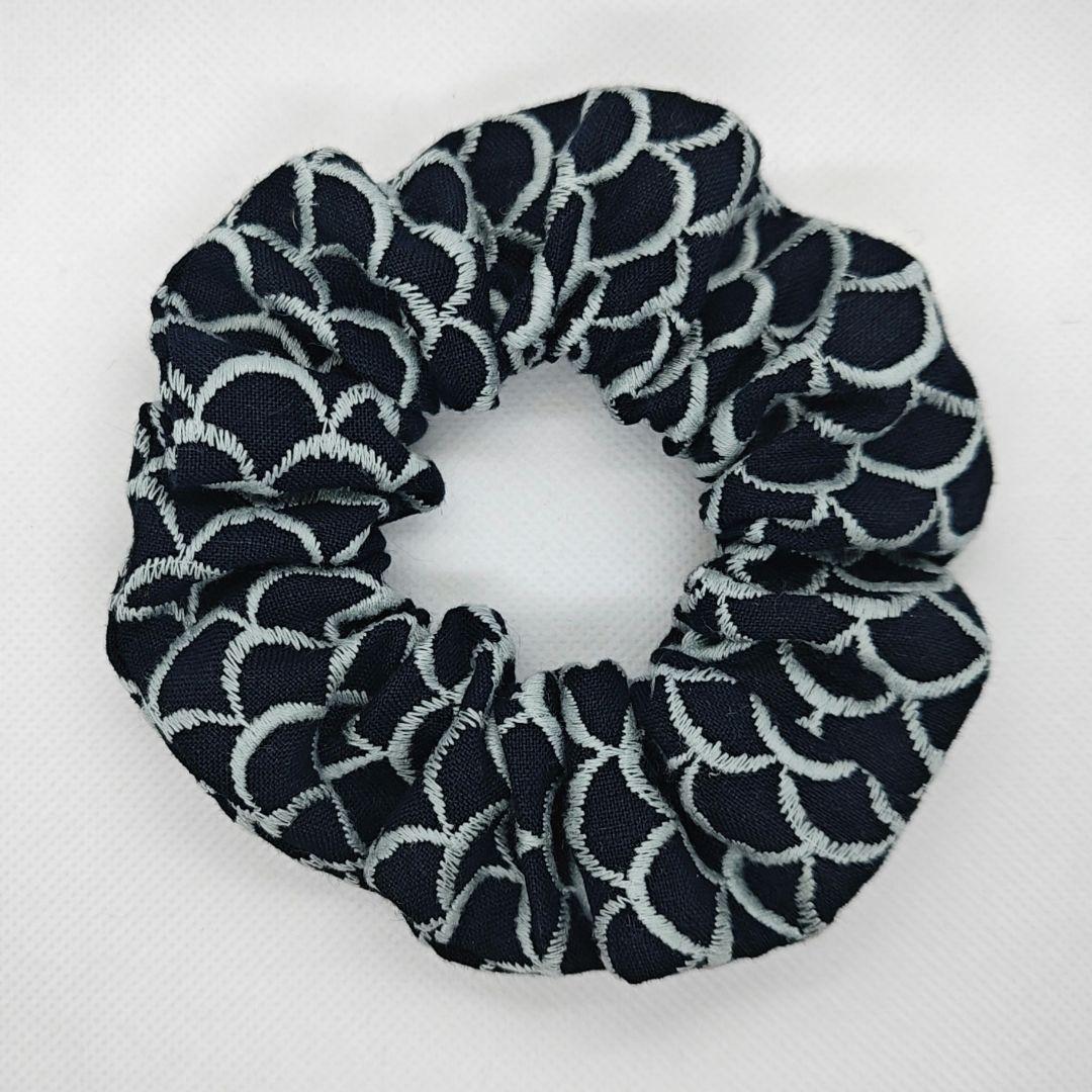 ミナペルホネン シュシュ ヘアゴム mermaid