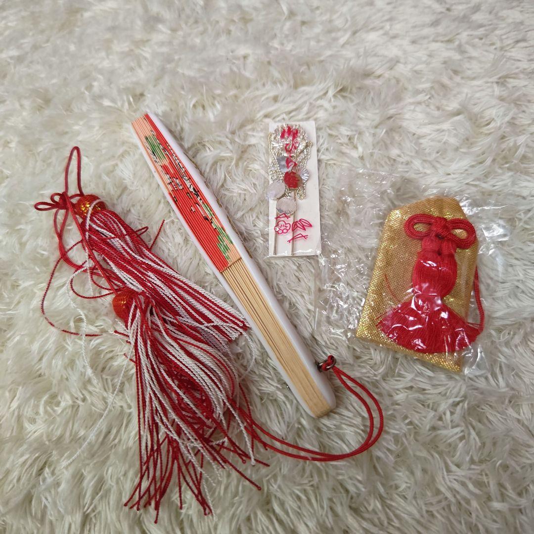 七五三　7歳　草履とバッグ　筥迫セット　ブラック　黒系　ゴールド　花柄　鞠