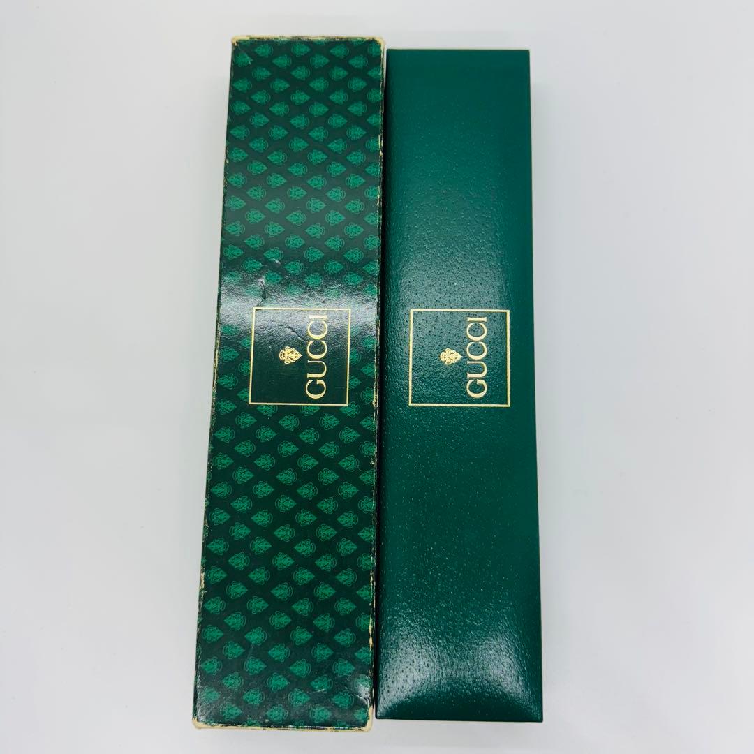 ✨GUCCI✨グッチ✨2600M✨グリーンレザー✨クォーツ✨ヴィンテージ✨腕時計