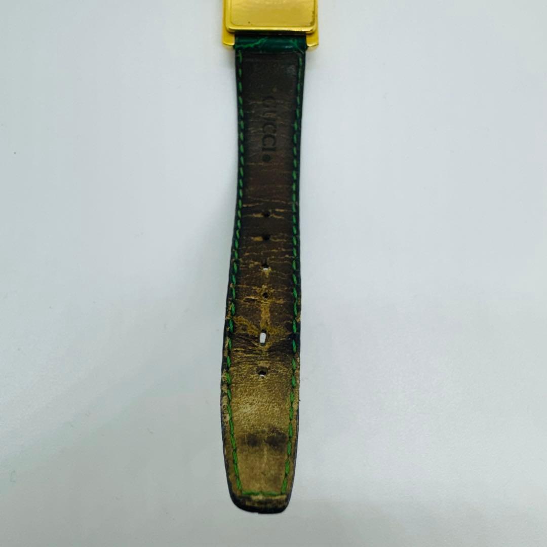 ✨GUCCI✨グッチ✨2600M✨グリーンレザー✨クォーツ✨ヴィンテージ✨腕時計