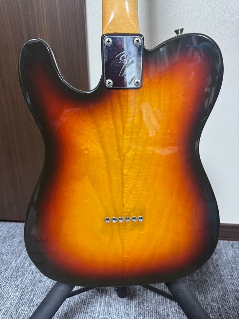 希少】fenderJapan Telecaster Fシリアル おまけ付き - メルカリ