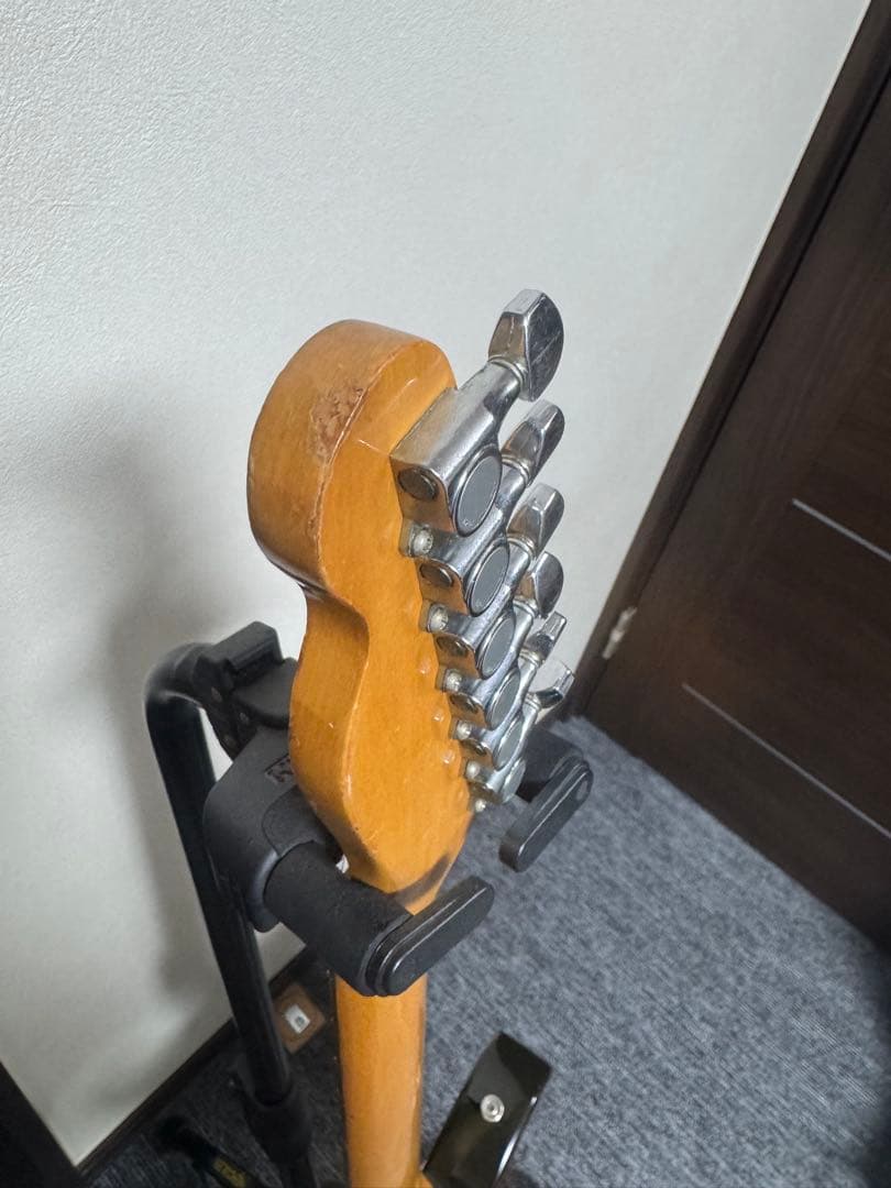 希少】fenderJapan Telecaster Fシリアル おまけ付き - メルカリ