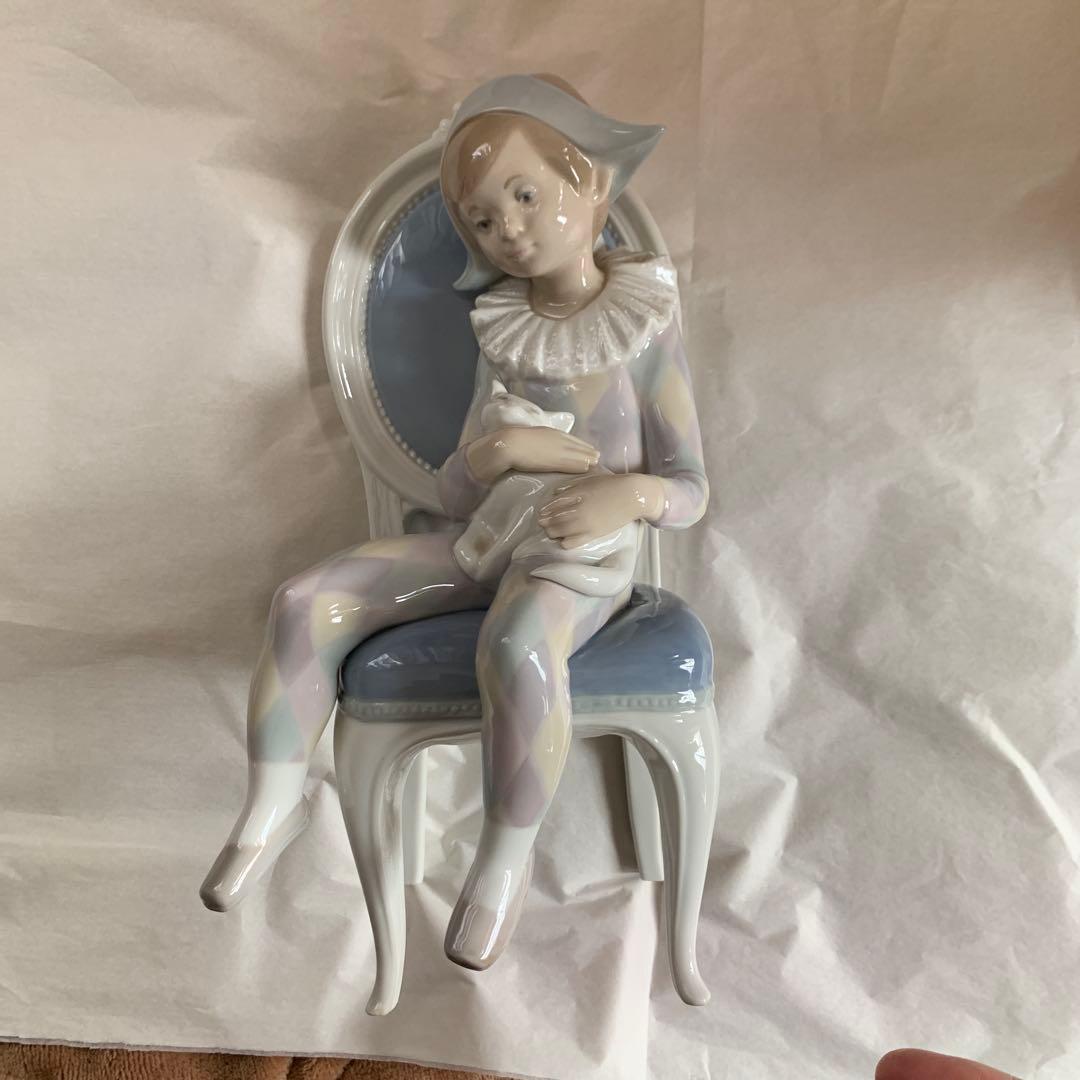 リヤドロ　若い道化師