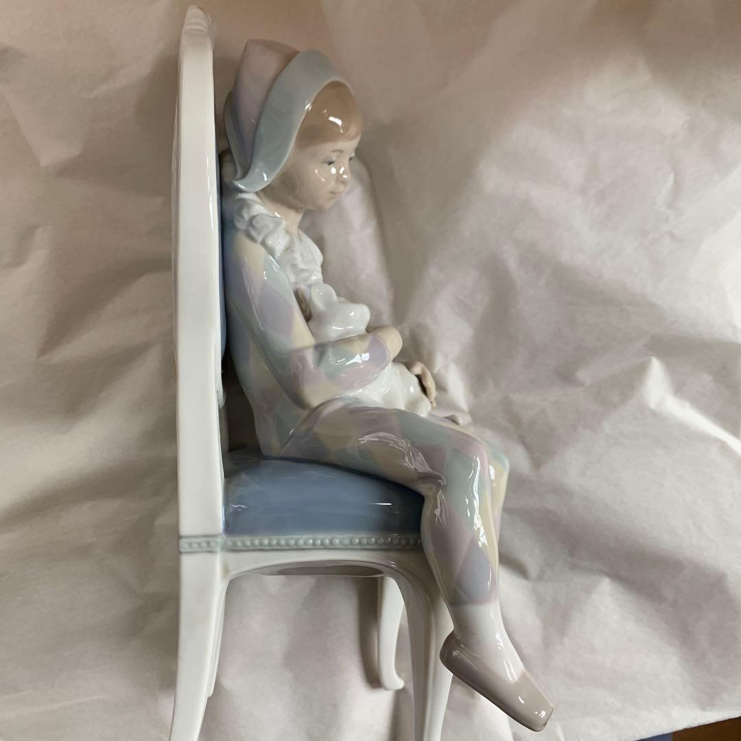 リヤドロ　若い道化師