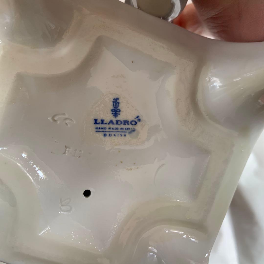 リヤドロ　若い道化師