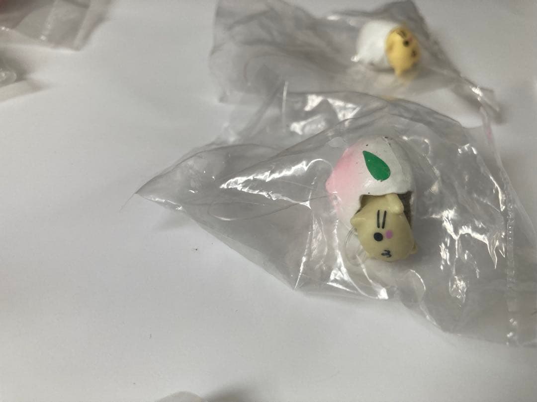 にゃんにゃんにゃんこ　ストラップ16個