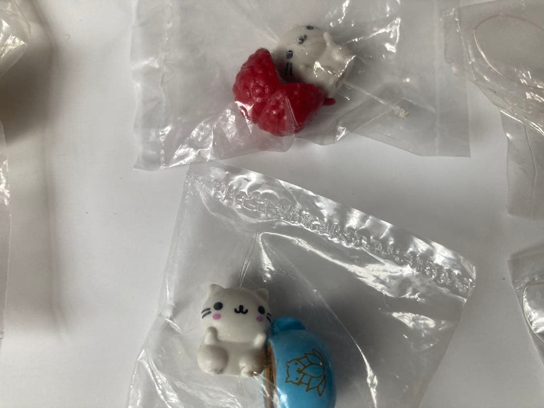 にゃんにゃんにゃんこ　ストラップ16個