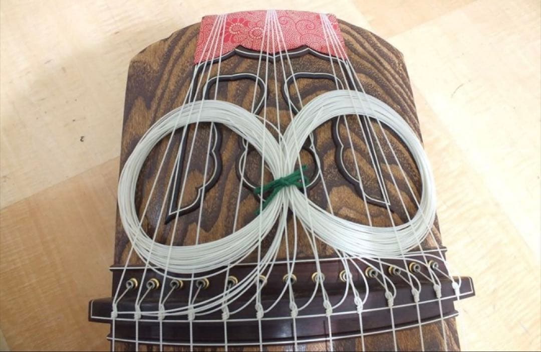 子持ち綾杉 くり甲 琴