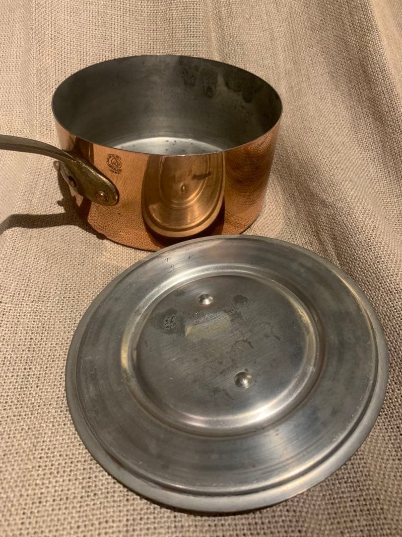 フランスビンテージ 蓋付き 銅製深型 16cm ソースパン 刻印入りg-25