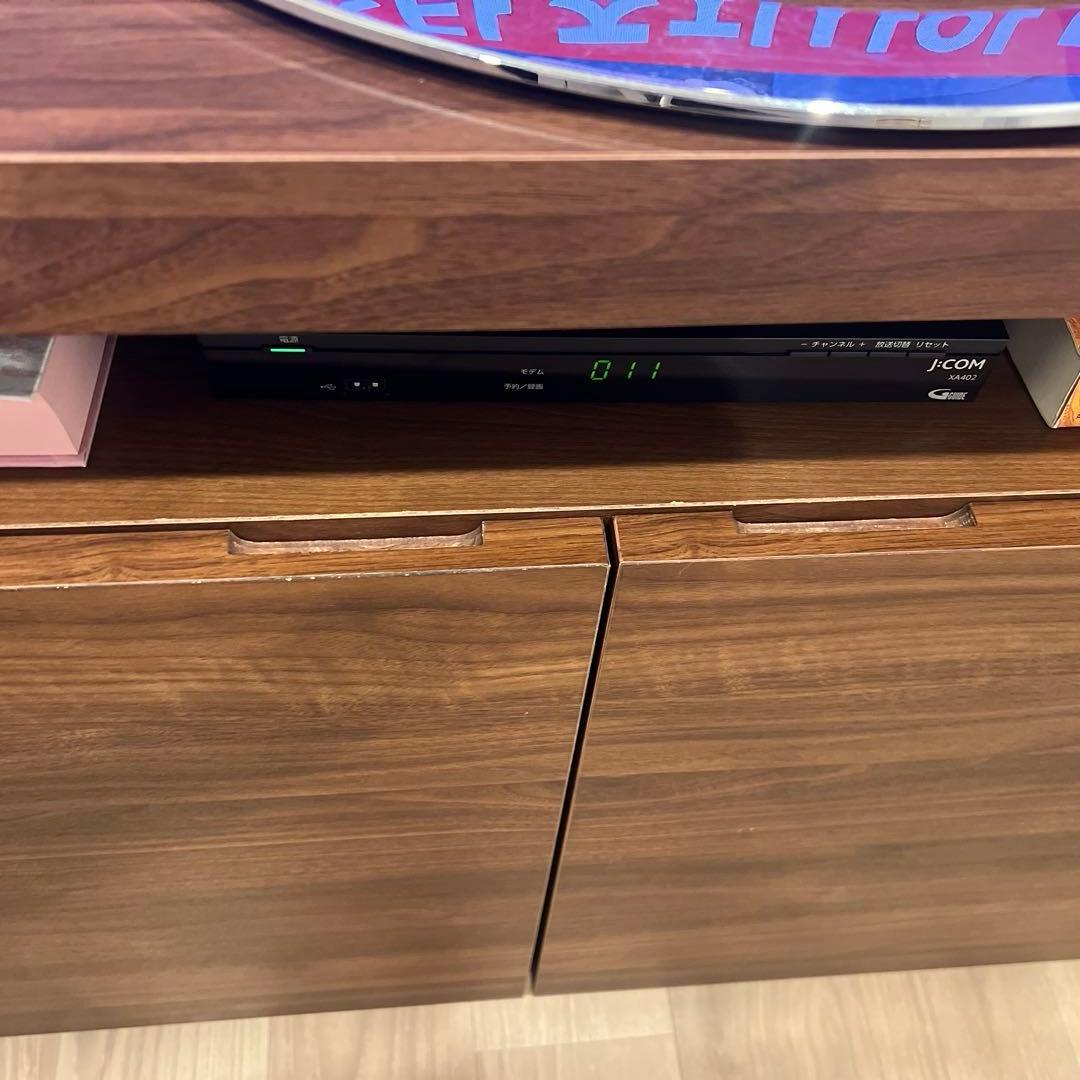 <お引取りなら500円>コーナーテレビ台 シェルフ付き