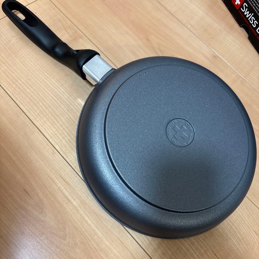 スイスダイヤモンドclassic 24cm フライパン　swissdiamond