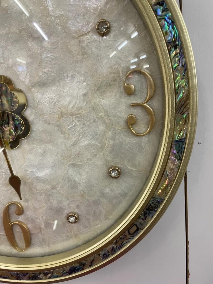 螺鈿　掛時計　宝石　アンティーク風　伝統工芸　ウォールクロック　時計　壁掛け　丸