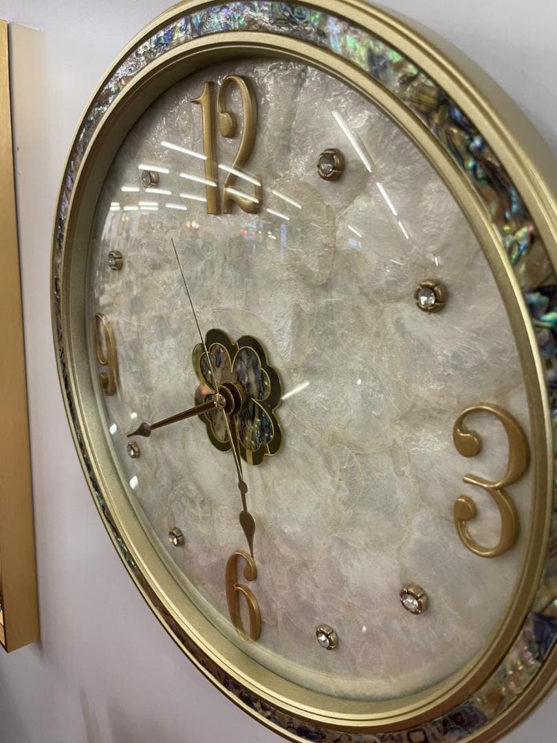 螺鈿　掛時計　宝石　アンティーク風　伝統工芸　ウォールクロック　時計　壁掛け　丸