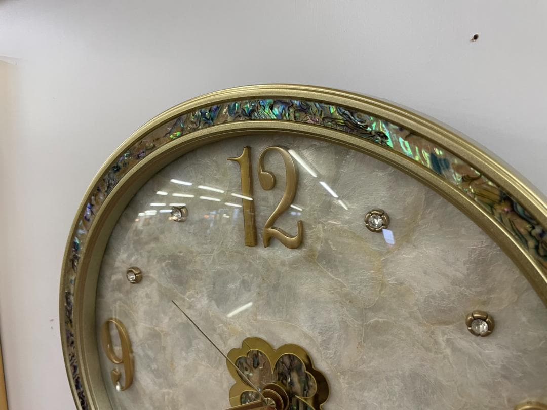 螺鈿　掛時計　宝石　アンティーク風　伝統工芸　ウォールクロック　時計　壁掛け　丸