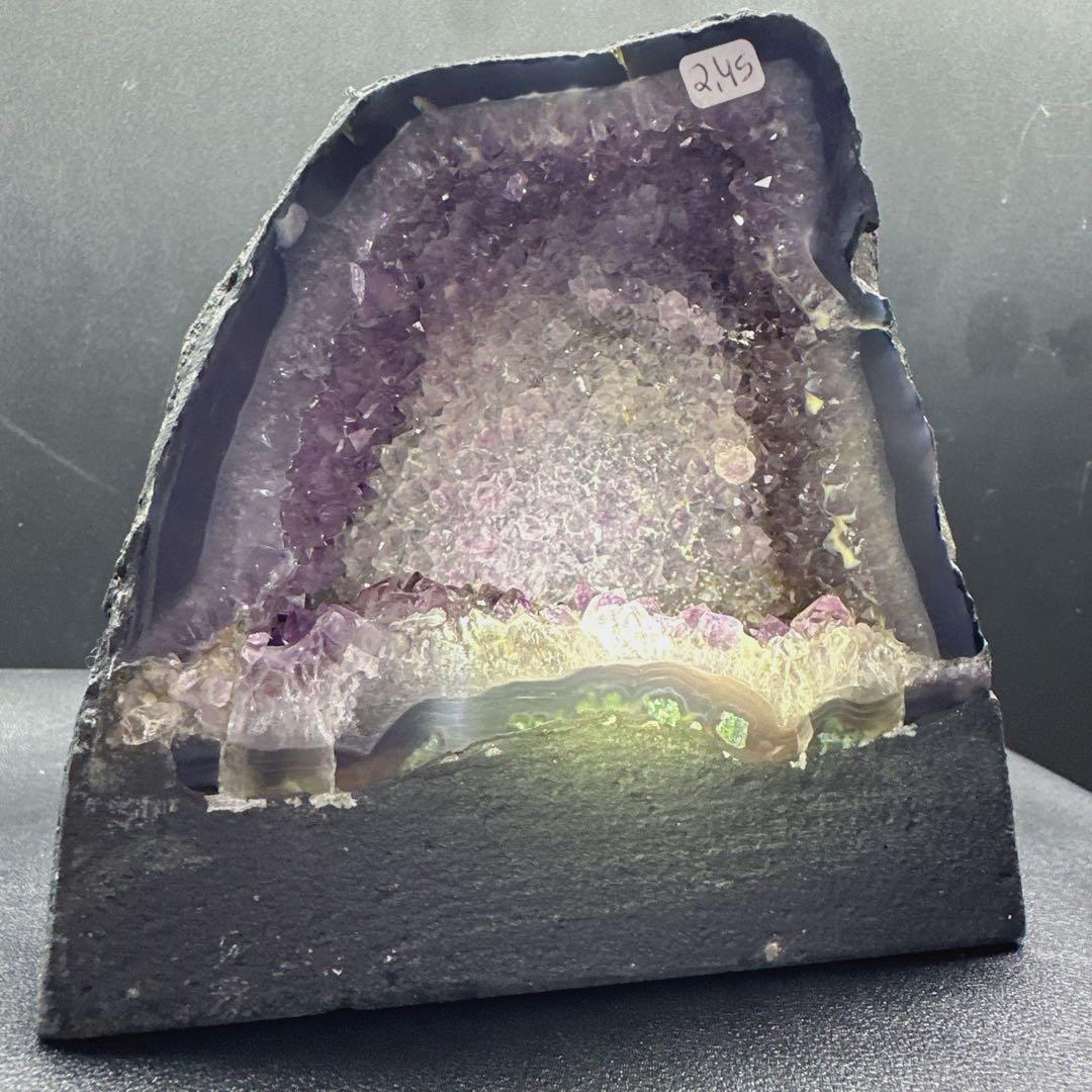 天然石アメジストのドーム　置物D.221