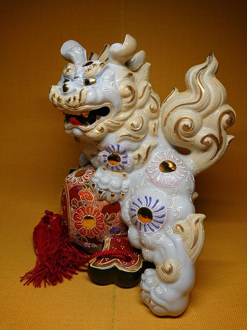 【美品】獅子　シーサー　九谷　陶器　置物　インテリア　工芸品　美術品　A1192
