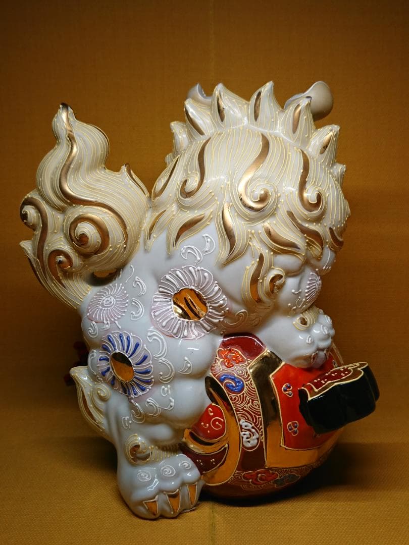 【美品】獅子　シーサー　九谷　陶器　置物　インテリア　工芸品　美術品　A1192