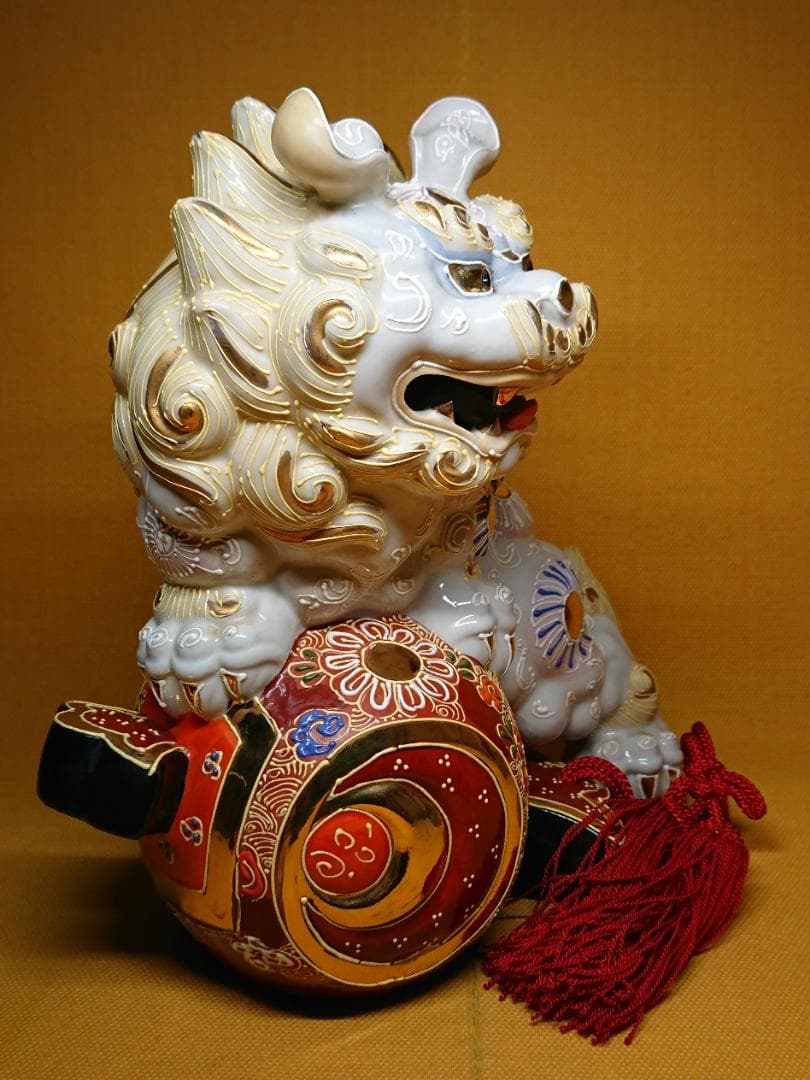 【美品】獅子　シーサー　九谷　陶器　置物　インテリア　工芸品　美術品　A1192