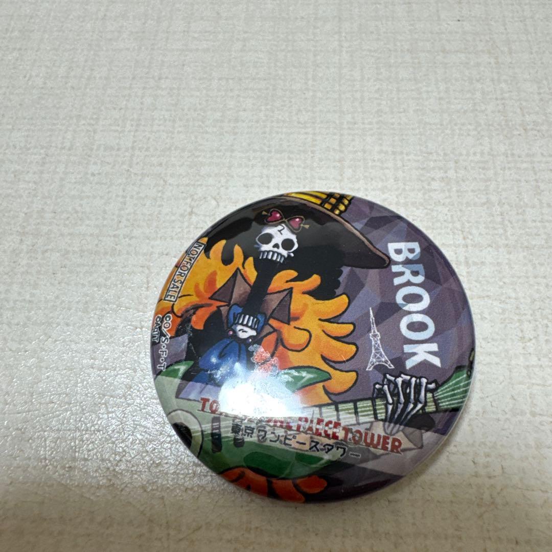ワンピースタワートンガリ缶バッジ ブルック2種&20周年缶バッジ他