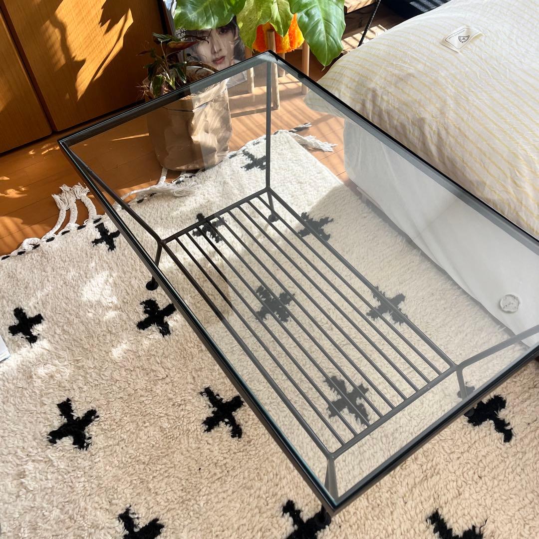 ガラスローテーブル