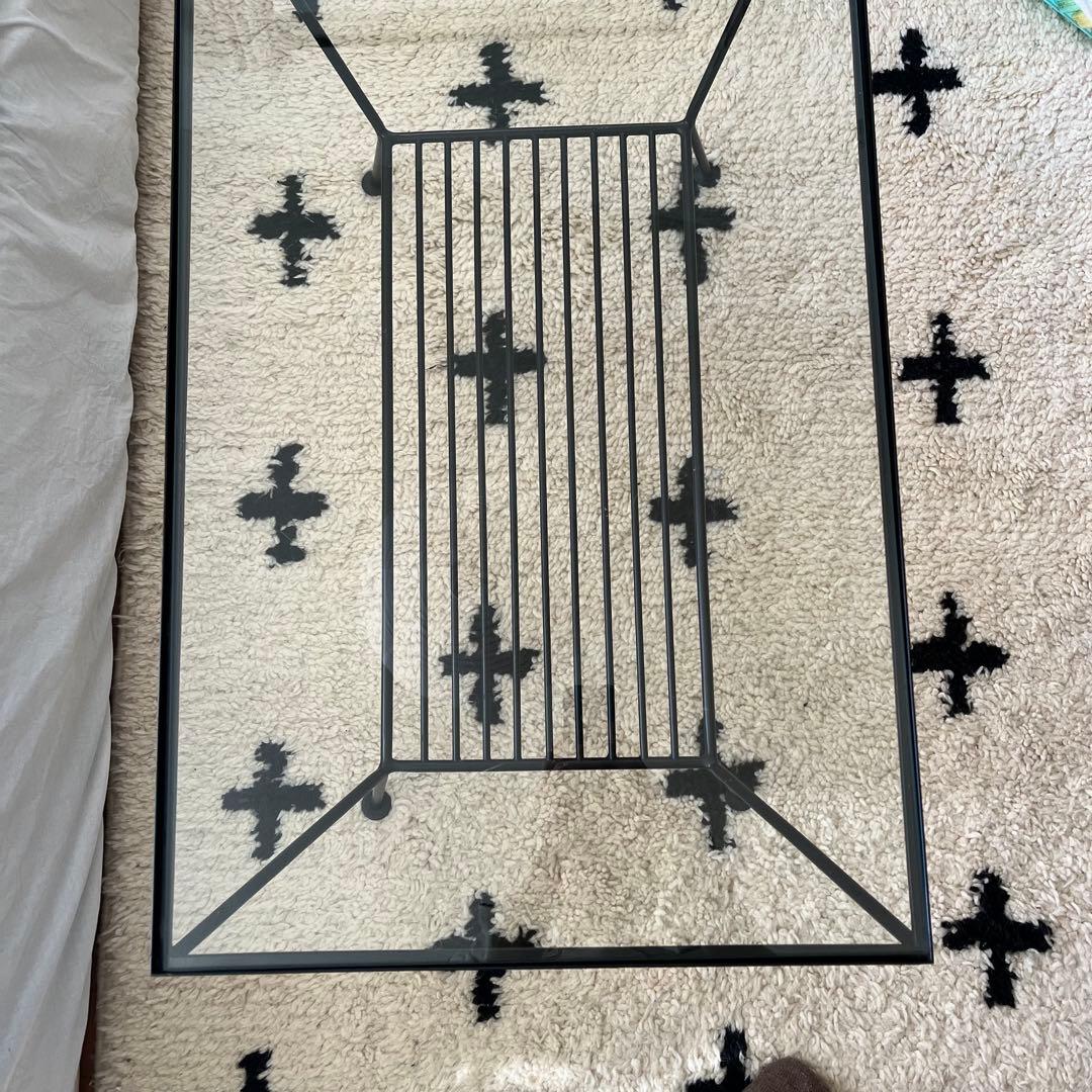 ガラスローテーブル