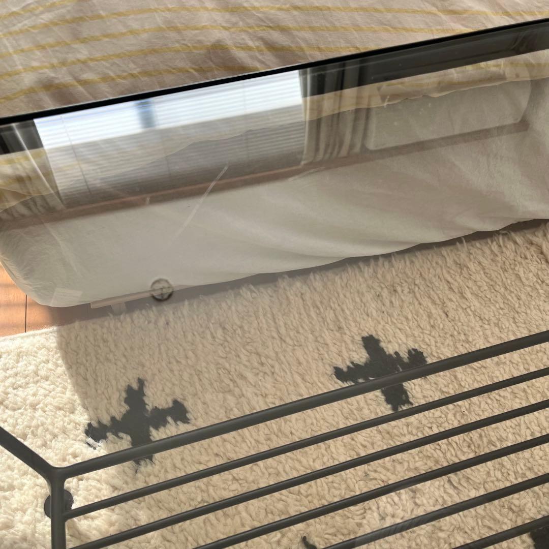 ガラスローテーブル