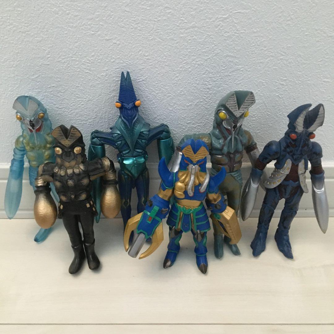 ソフビ　バルタン星人セット　6体