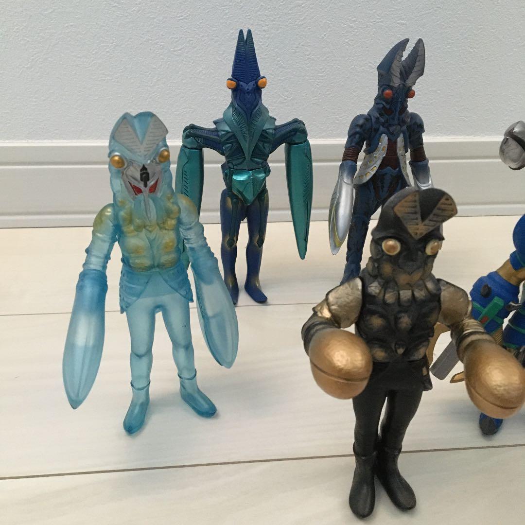 ソフビ　バルタン星人セット　6体