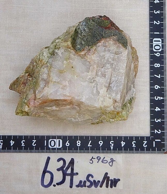 免活に!!高線量‼南砺ペグマタイト(65)