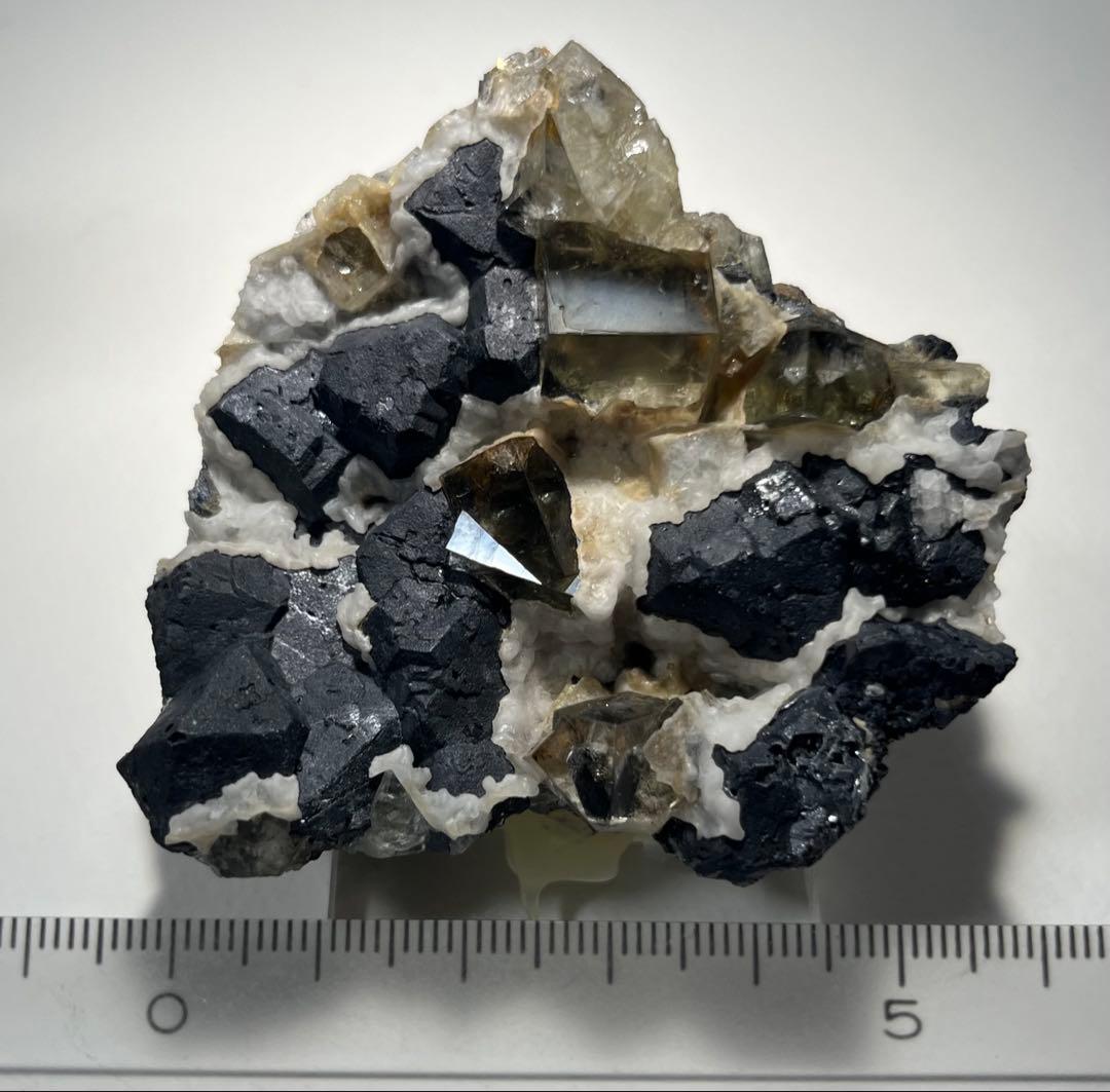 The Bull Vein産　フローライト　蛍石　原石　鉱物　鉱物標本