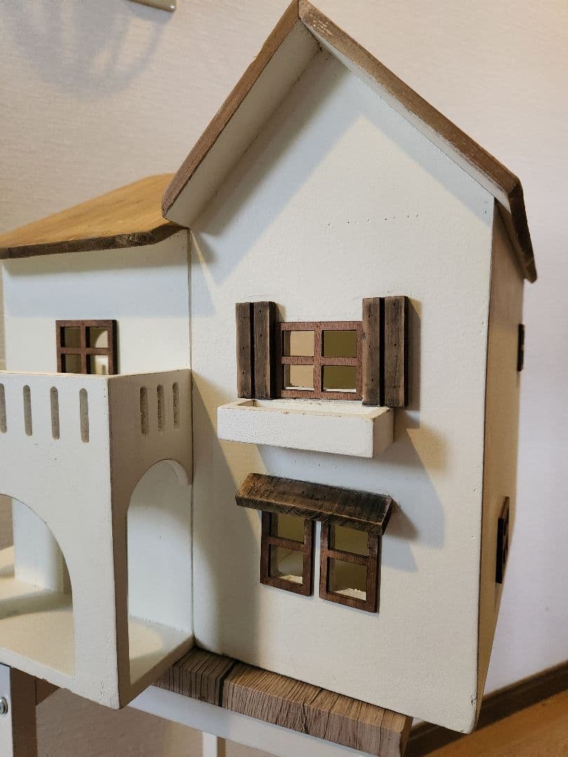 salut! サリュ tinytownの大きなおうち 木製 ドールハウス