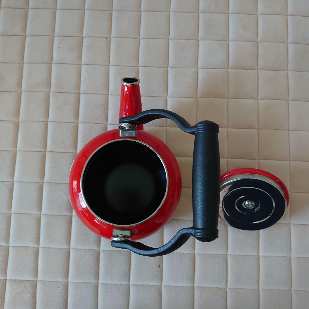 新品同様LE CREUSET 赤 やかん 1.6L