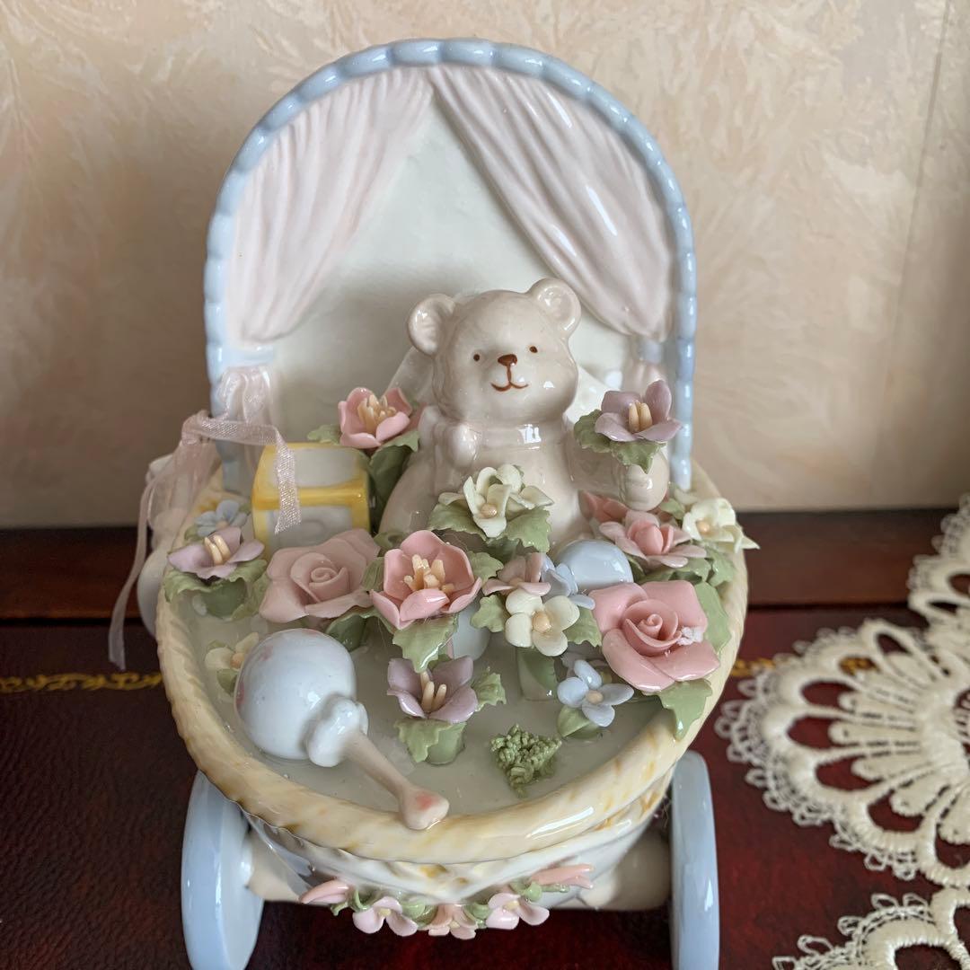 ベア　くまさん　ベビーカー　ポーセリン　陶磁器　オルゴール