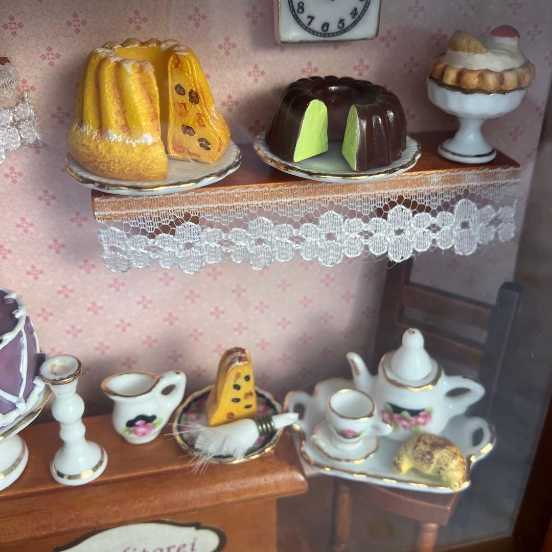 ロイターポーセリン ドイツの工芸品 クグロフが可愛い ケーキ屋さん