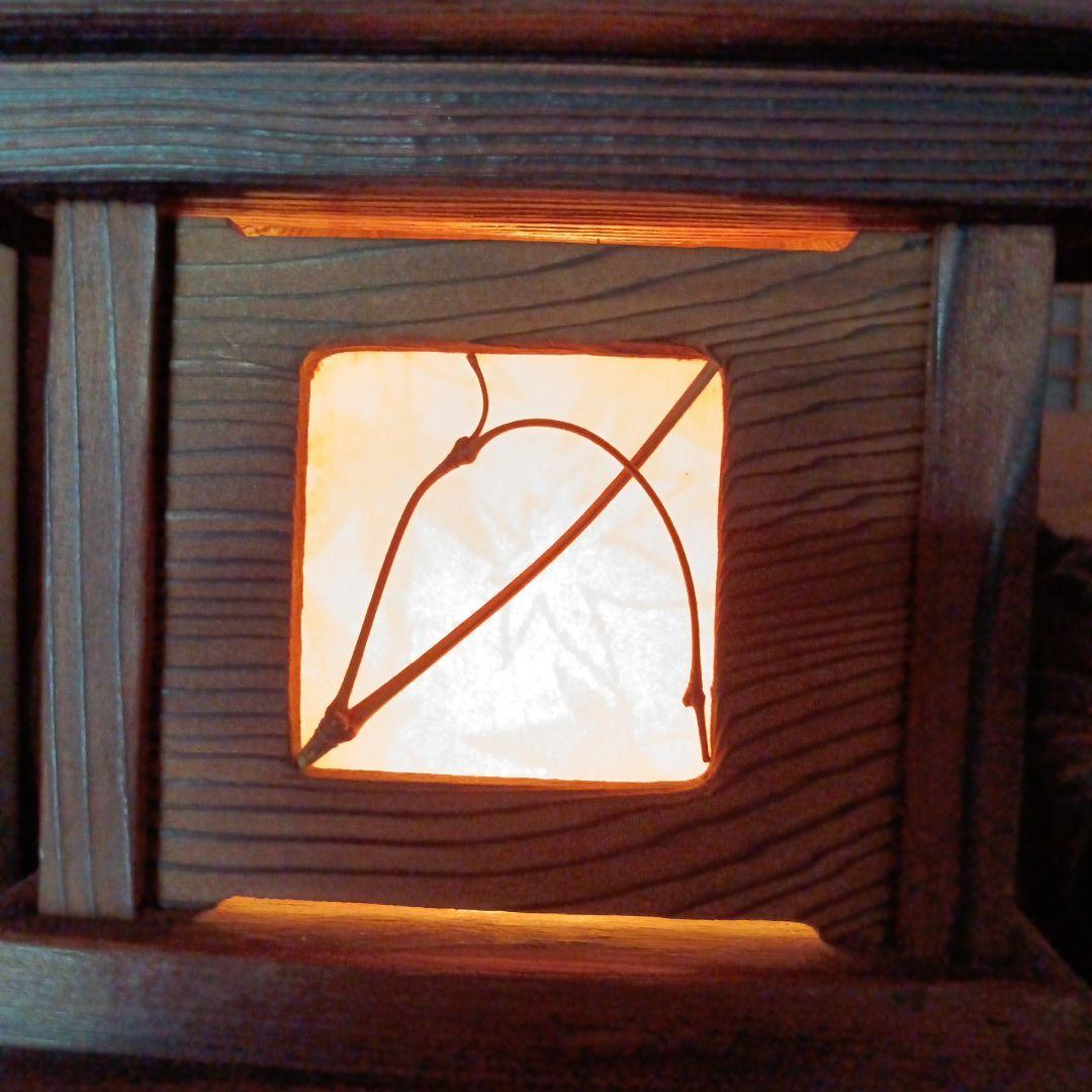 4:昭和　レトロ 焼杉 行灯　灯籠　木製