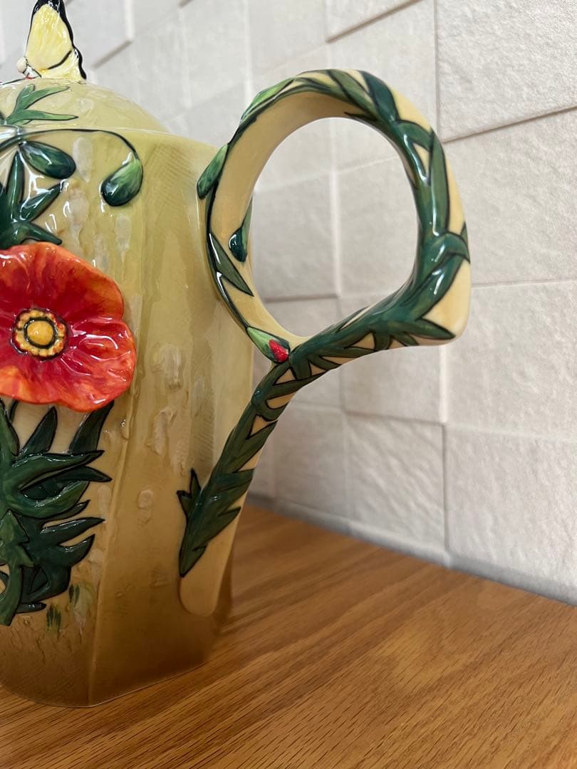 フランツコレクション ゴッホミュージアムのコラボ ポピーと蝶