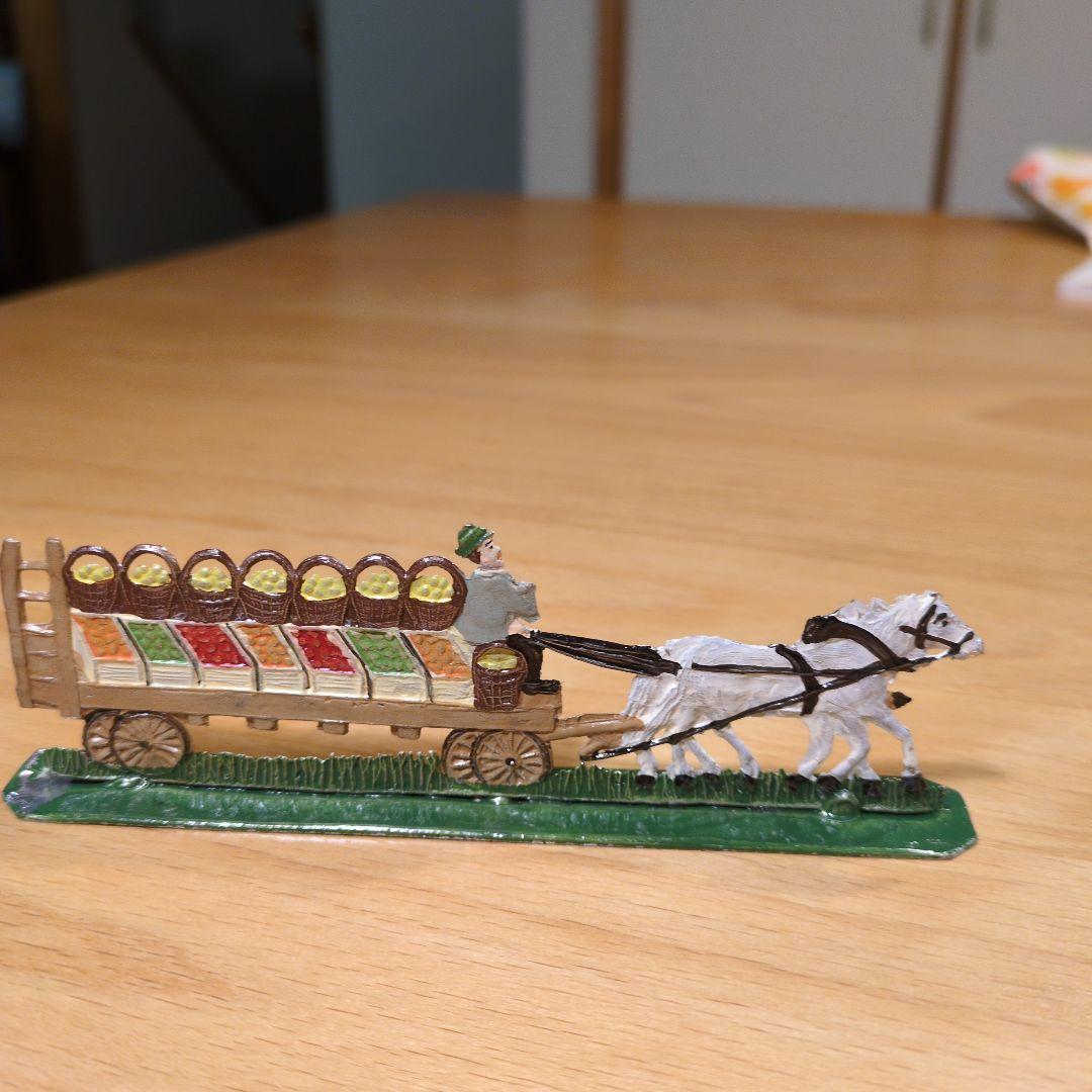 エルツ　バベットシュバイツァー社　錫の置物人形（果物屋馬車）