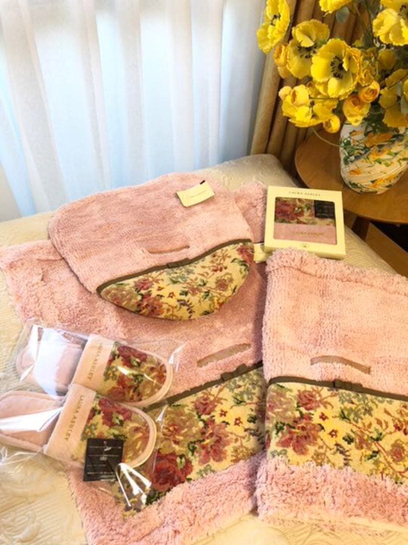 確認用　新品未使用　ローラアシュレイ　超レア　トイレタリー　バスマット　ピンク